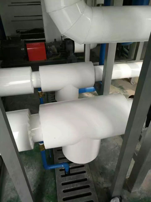 �ܵ�����