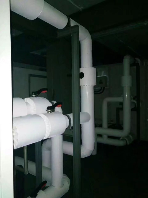 �ܵ�����